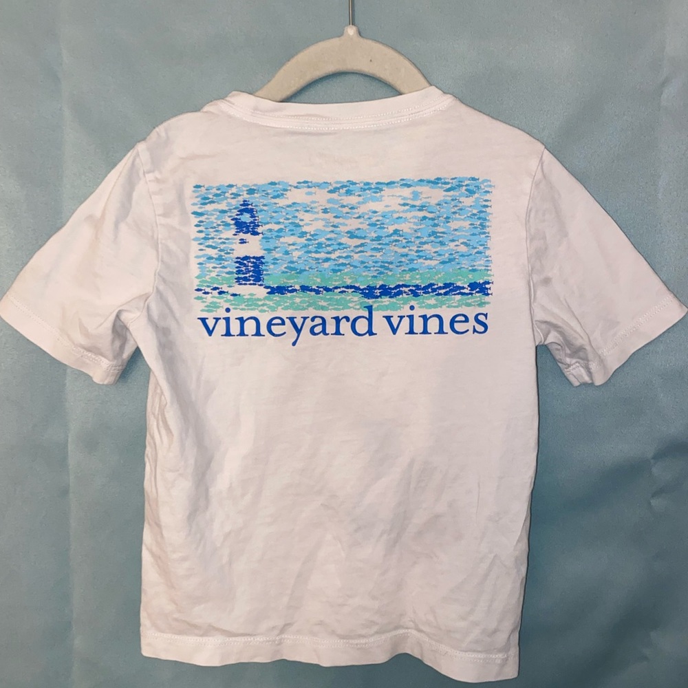 Vineyard vines t shirt